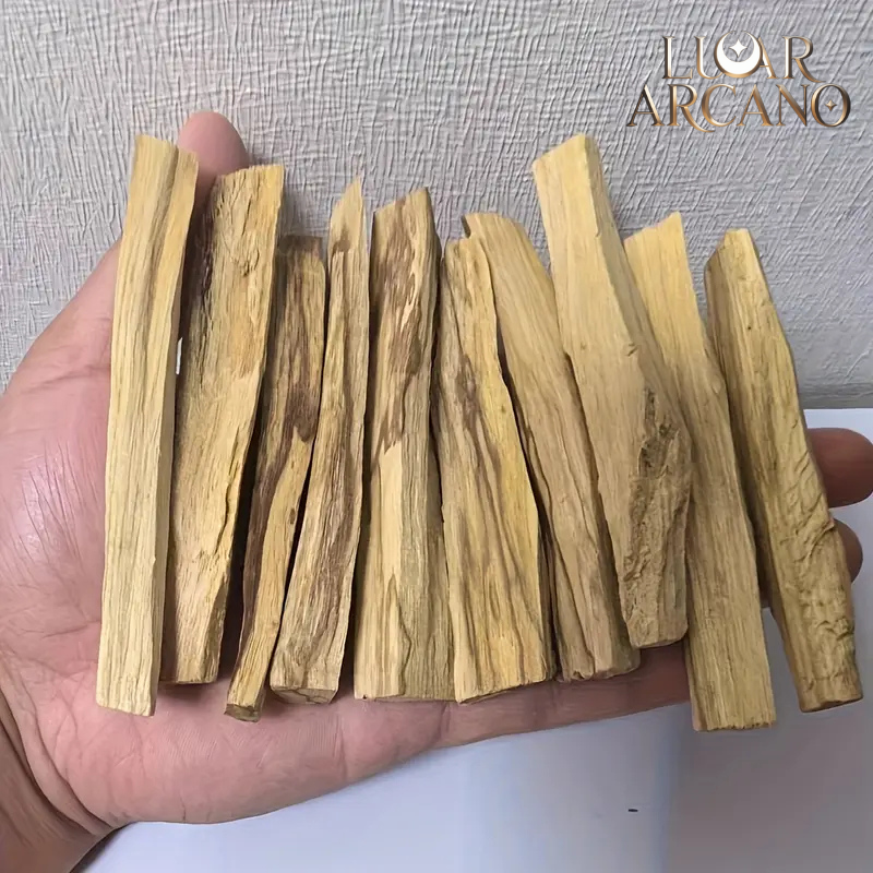 Palo Santo Natural – Limpeza Energética e Proteção Espiritual (5 Varas) | Luar Arcano
