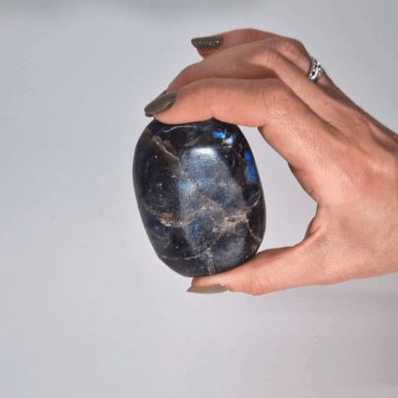 Pedras de Labradorita de Madagáscar - Tumba (aprox. 80-168 g, 40-60 mm)